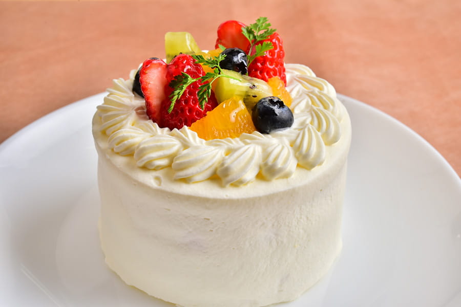 季節のフルーツショートケーキ
